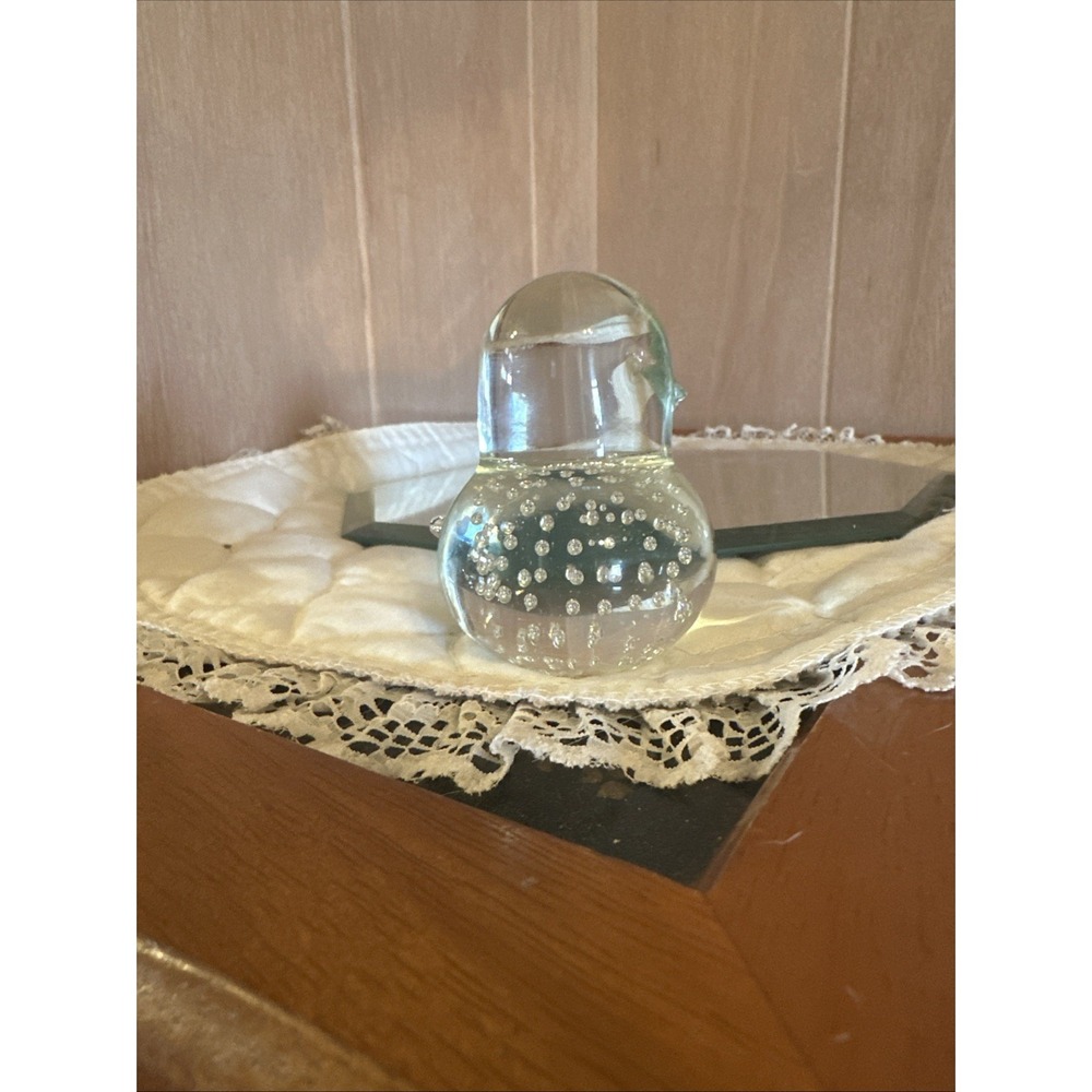 Norcrest Bubble Glass 3 Inch Bird Paperweight: Clean And Pretty!